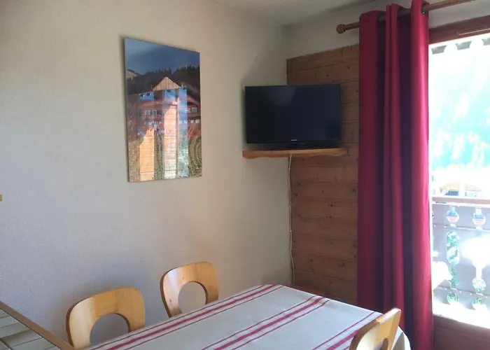 2 Pieces Pour 5 Pers, Chatel, Balcon, Proche Centre - Fr-1-676-116 * شاتيل