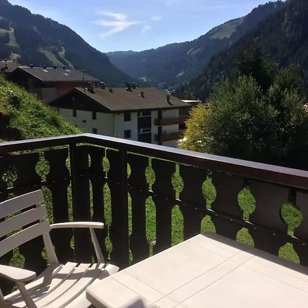 Apartment 2 Pieces Pour 5 Pers, Chatel, Balcon, Proche Centre - Fr-1-676-116 Châtel
